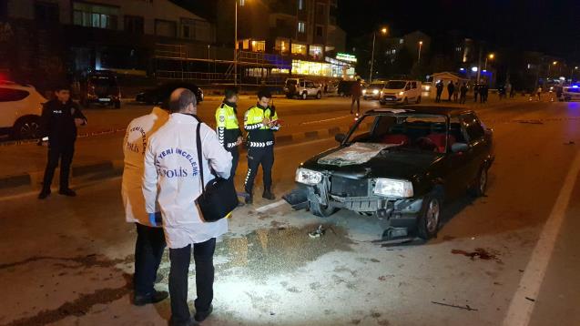 Otomobilin çarptığı üniversite ögrencisi ağır yaralandı