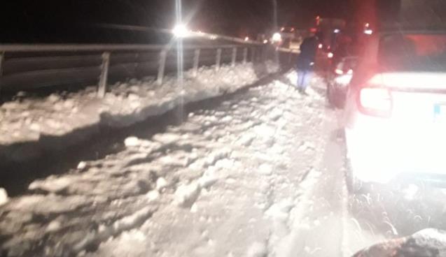 TIR kaydı, yol kapandı...