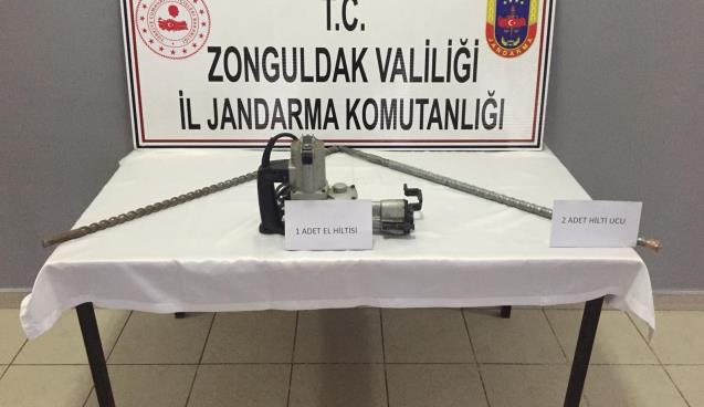 Kaçak kazı yapan 5 kişi gözaltına alındı