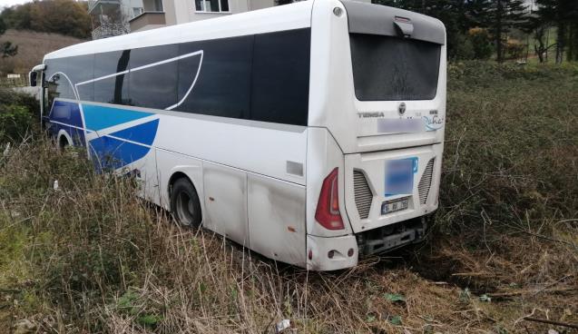 Yolcu otobüsü kaza yaptı