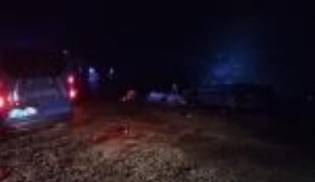 Otomobil yan yattı…