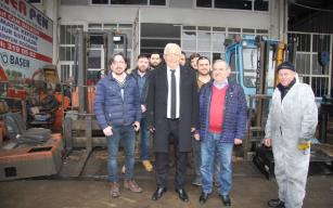 Posbıyık Kutsal Cumayı Esnaflara Ayırdı...!