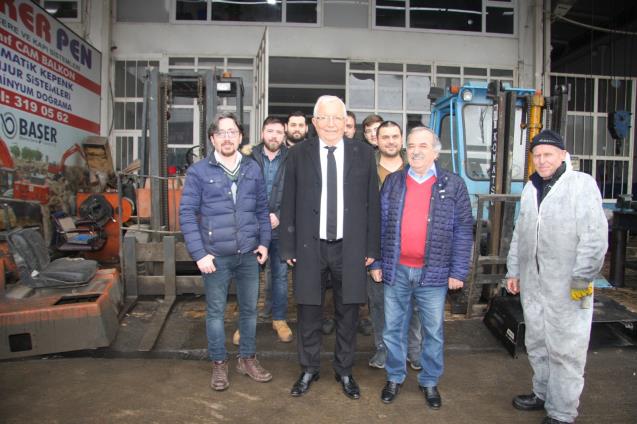 Posbıyık Kutsal Cumayı Esnaflara Ayırdı...!
