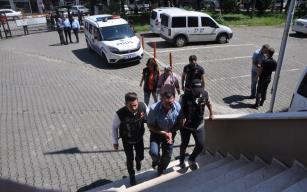 Mısır tarlasına ektiği esrarı hasat yapınca yakayı ele verdi