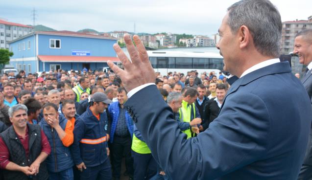 Belediye çalışanlarına 3 milyon 900 bin lira bayram ödemesi 