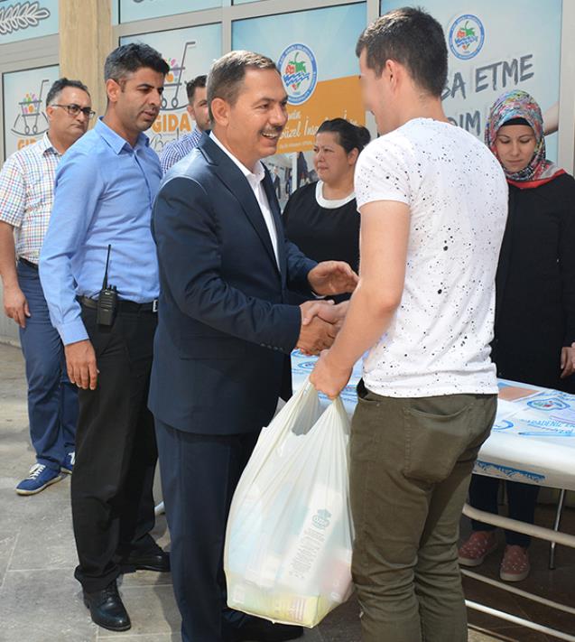 Başkan Uysal'dan ihtiyaç sahiplerine yardım eli...