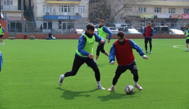 KDZ. EREĞLİ BELEDİYESPOR   BEYKÖY DEPLASMANINA HAZIRLANIYOR