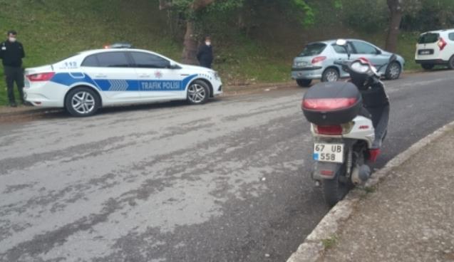 Motosikleti deviren sürücü hastanelik oldu...