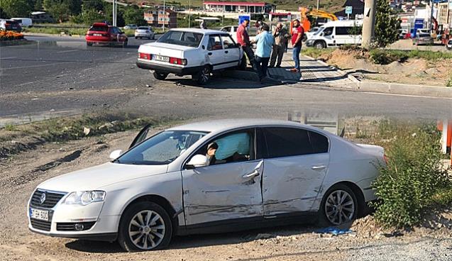 SANAYİDE TRAFİK KAZASI