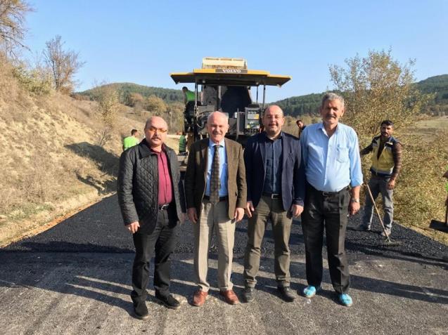 Asfalt çalışmaları aralıksız sürüyor
