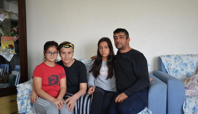İki çocuk annesi kadın beynindeki tümörlerle savaşıyor