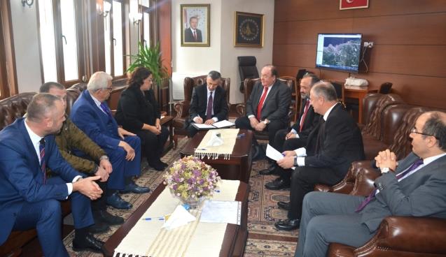 Kampüse 4 milyon lira bağışladı…