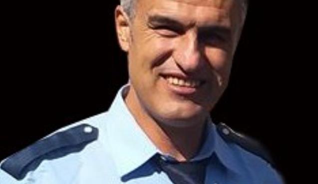 Yüksekten düşerek ölen emekli polis son yolculuğuna