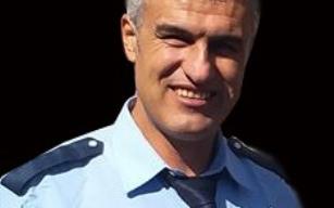 Yüksekten düşerek ölen emekli polis son yolculuğuna