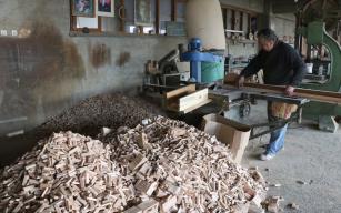 Atık malzemelerden tescilli oyuncak ürettiler