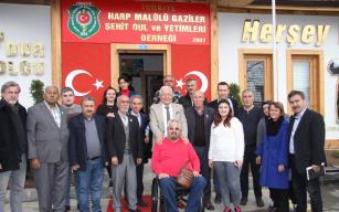 "Gönlümüz, kalbimiz, yüreğimiz sizden yana."