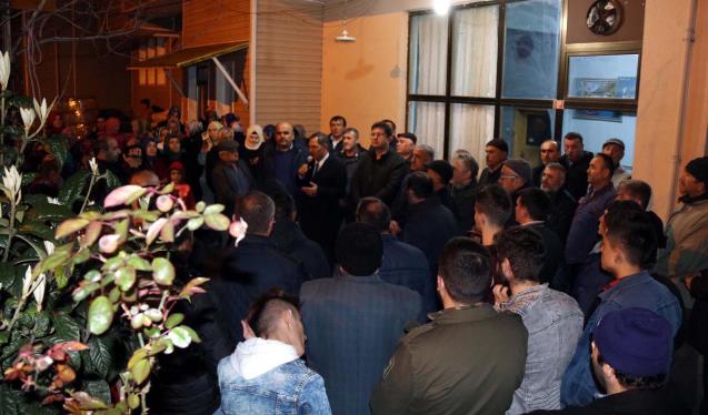 "Şarkı, türkü zamanı değil, festivali iptal et!"