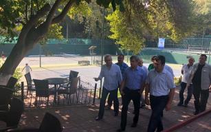 Vali Çınar tenis kortlarını inceledi
