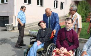 Şahin engellilerin dertlerini dinledi…