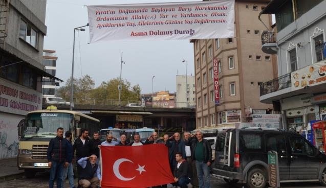 Dolmuşçulardan Mehmetçik’e destek selamı