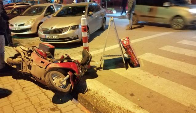 Motosiklet ile otomobil çarpıştı: 1 yaralı