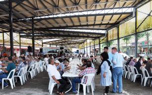 Başkan Uysal, pazarcıların derdini dinledi