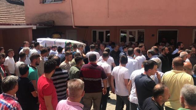 Maden göçüğü sonrası hayatını kaybeden işçi toprağa verildi