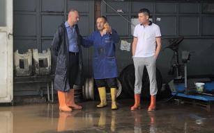 Başkan Keleş selden zarar gören esnafları ziyaret etti 