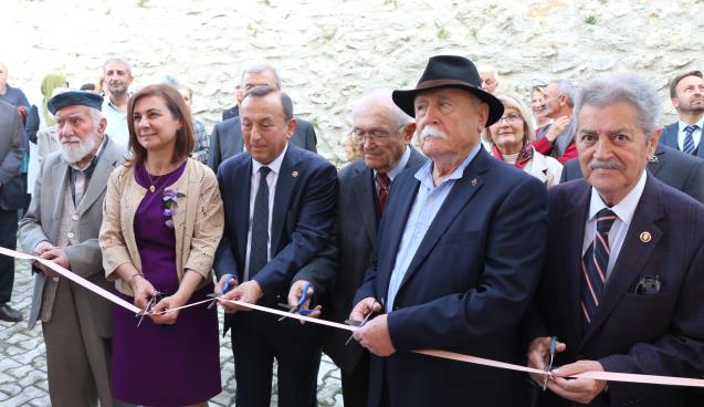 Safran Festivali kortej yürüyüşüyle başladı