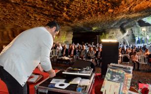 “GÖRÜNTÜLÜ RADYO PROGRAMI”NDA ANADOLU ROCK ESİNTİSİ