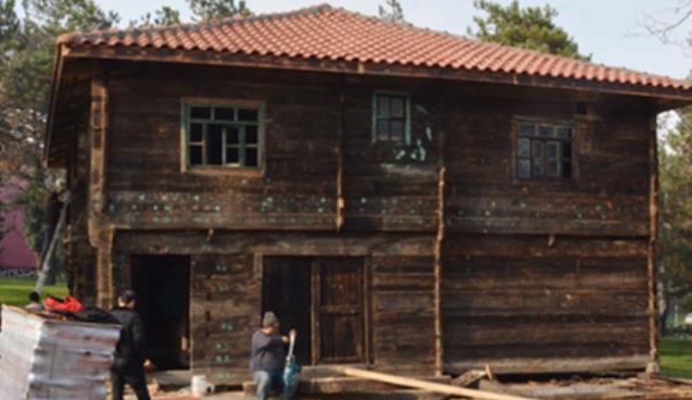 Geleneksel köy evi tamamlandı...