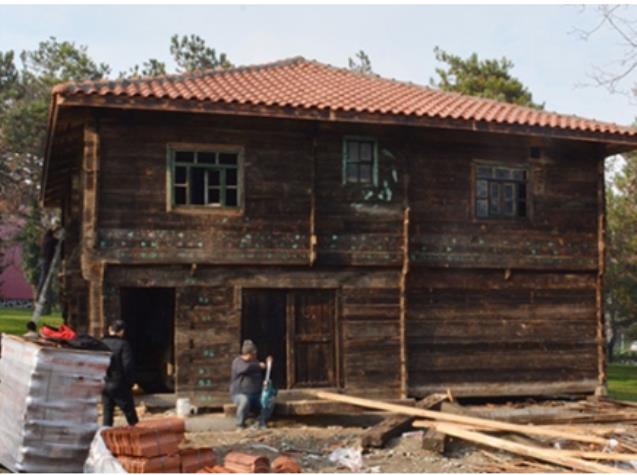 Geleneksel köy evi tamamlandı...