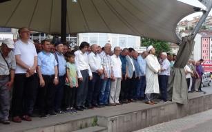 Eski Cumhurbaşkanı için gıyabi cenaze namazı kılındı…