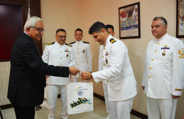 TCG Sancaktar gemisinden ziyaret