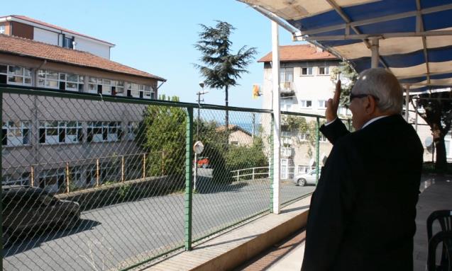 GENÇLER "SEVGİ, BARIŞ, DOSTLUK" DEDİ