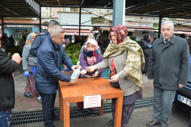 Ürünlere dokunma, MESAFENİ koru...