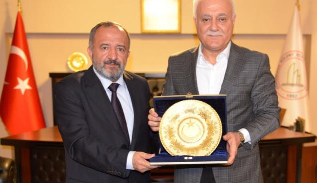 Hatipoğlu'ndan Rektör Çufalı'ya ziyaret