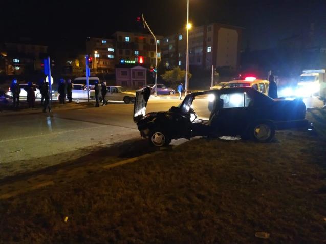 Karabük'te trafik kazası: 2 yaralı