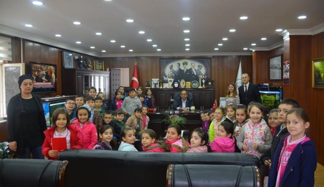 Demirtaş; “Öğrenci ve öğretmenlerimizin yanındayız…"