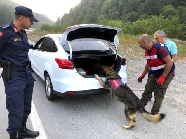 Cinayet şüphelisi yakayı ele verdi...