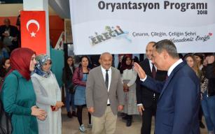 Başkan Uysal, üniversitelilerle buluştu…