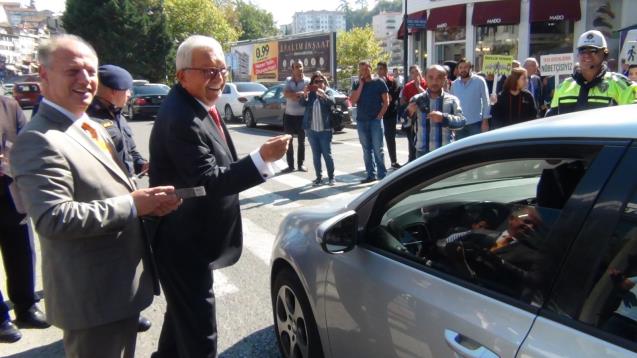 “Yaya geçidi nöbeti” etkinliği gerçekleştirildi.