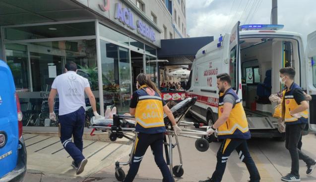 Üzerine sıcak su dökülen çocuk hastaneye kaldırıldı...