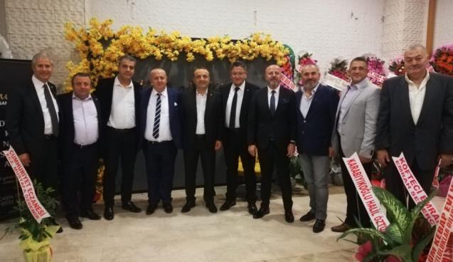 Meclis Başkanı Yazıcıoğlu oğlunu evlendirdi