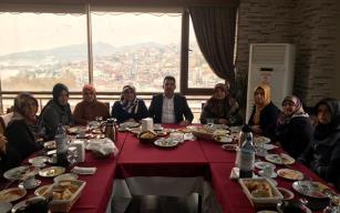 Kadın Kollarıyla Toplantı..