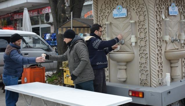 Başkan Uysal'dan sıcak çorba ikramı...