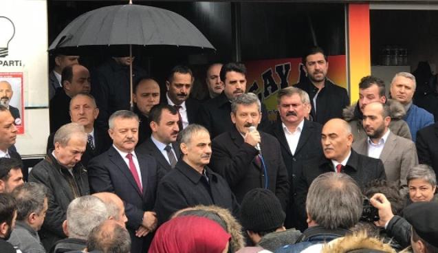 Şahin sahaya indi..