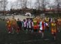 Rakip oyuncuları teselli ettiler, tribünlere koştular