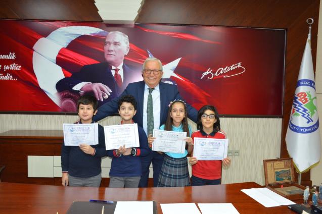 POSBIYIK, DÜNYA BİRİNCİLERİNİ KUTLADI