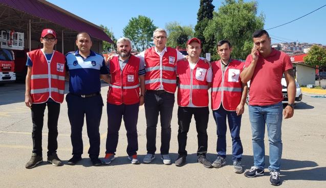 Kızılay’dan selde zarar gören ailelere yardım
